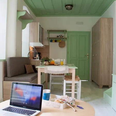 Klytia Apartment Chalki Town